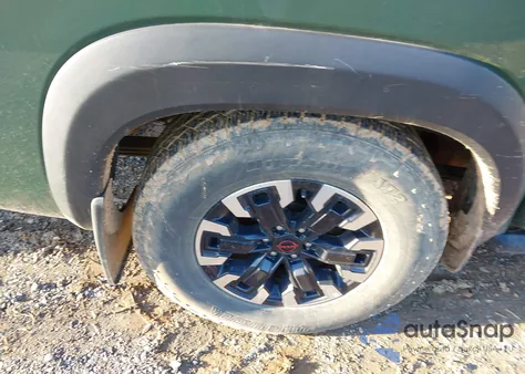 2024 Nissan Frontier Pro-4X 4X4 z USA, uszkodzony, nr VIN 1N6ED1EK9RN634835